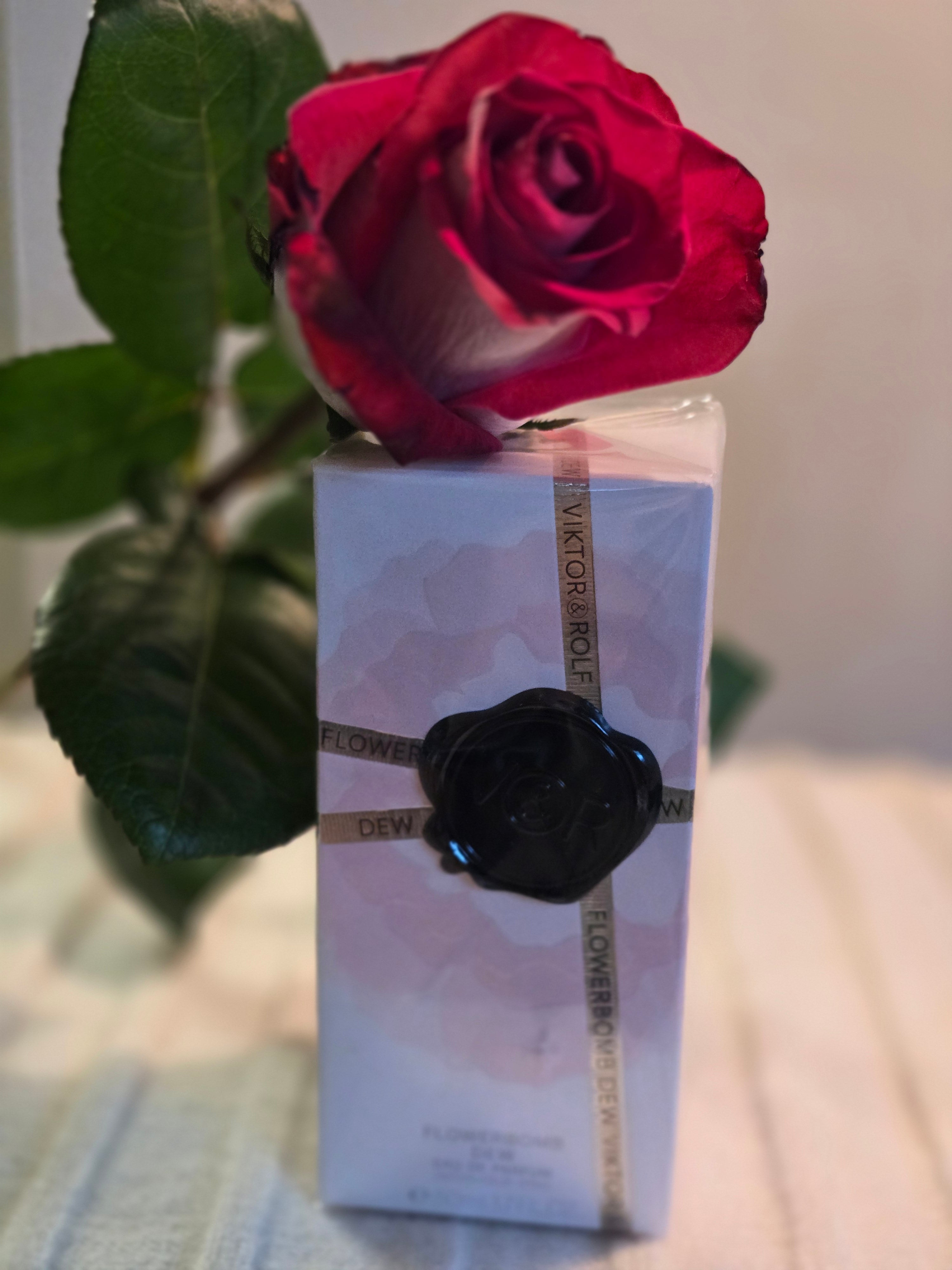 Flowerbomb Dew