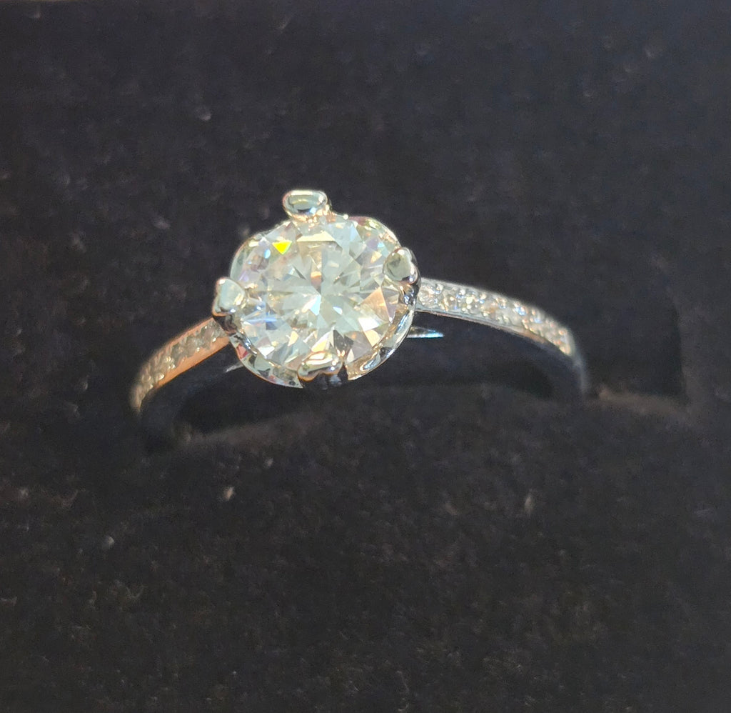 Moissy Ring