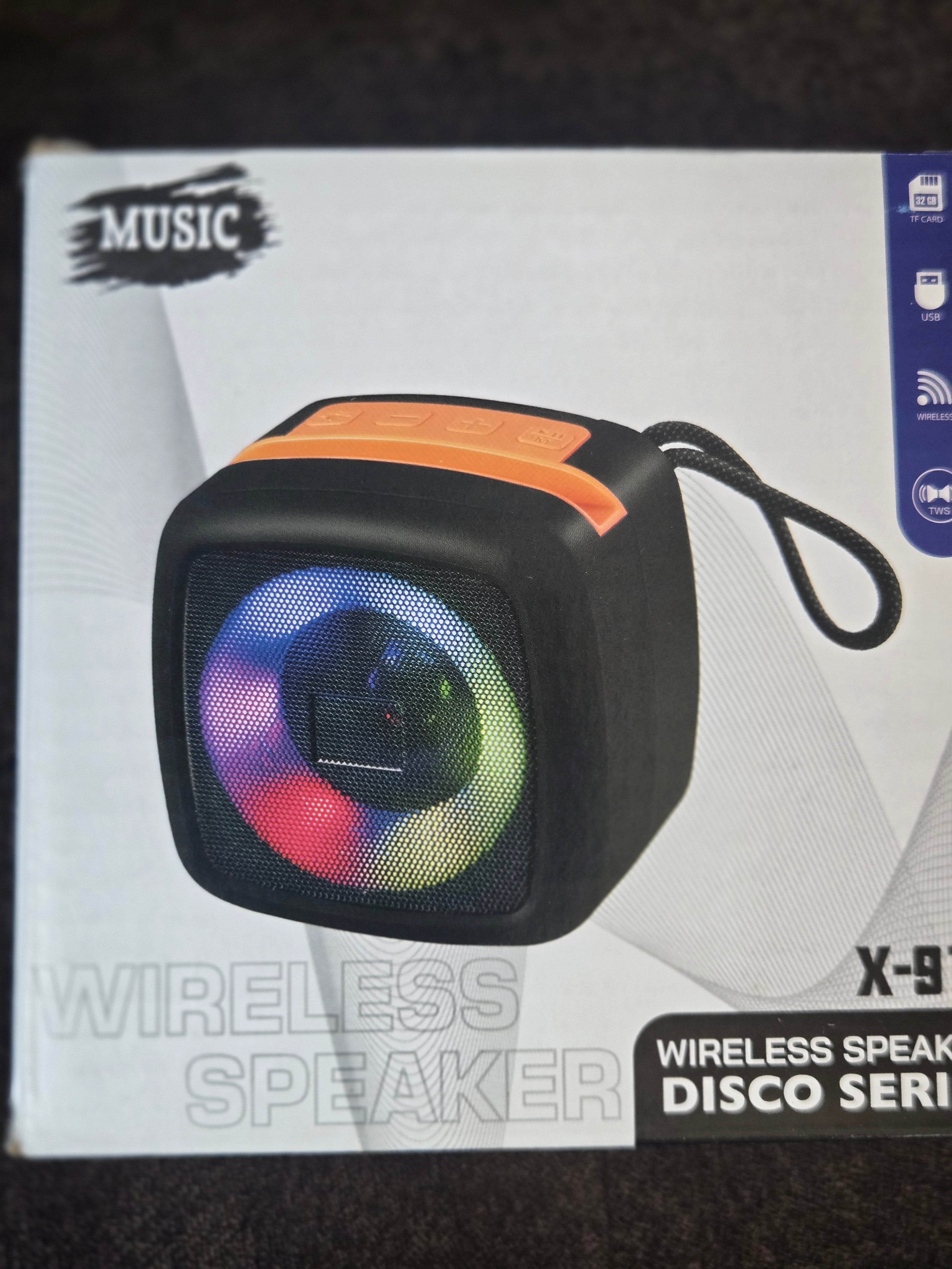 Wireless speaker disco series