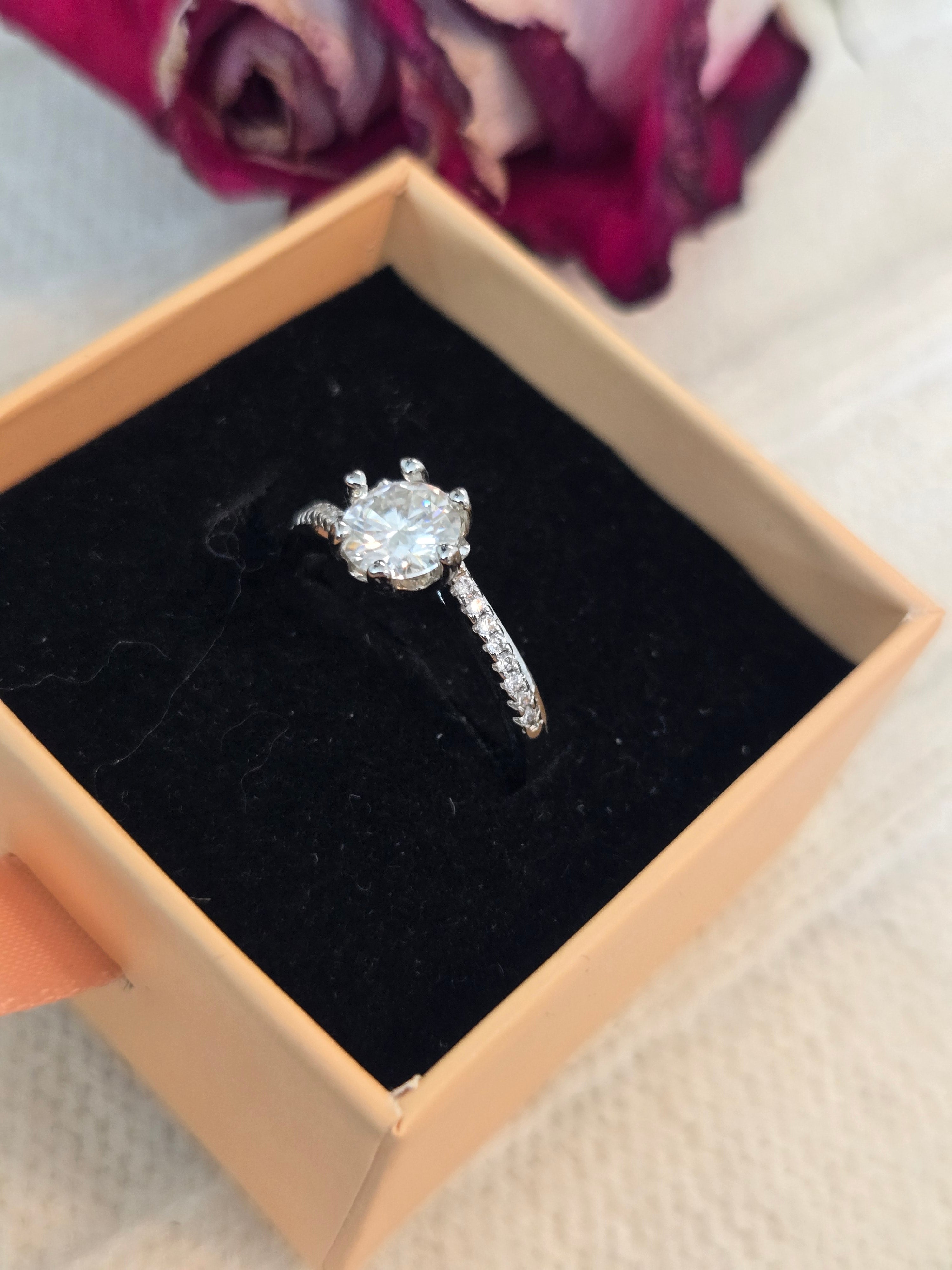 Moissy Ring
