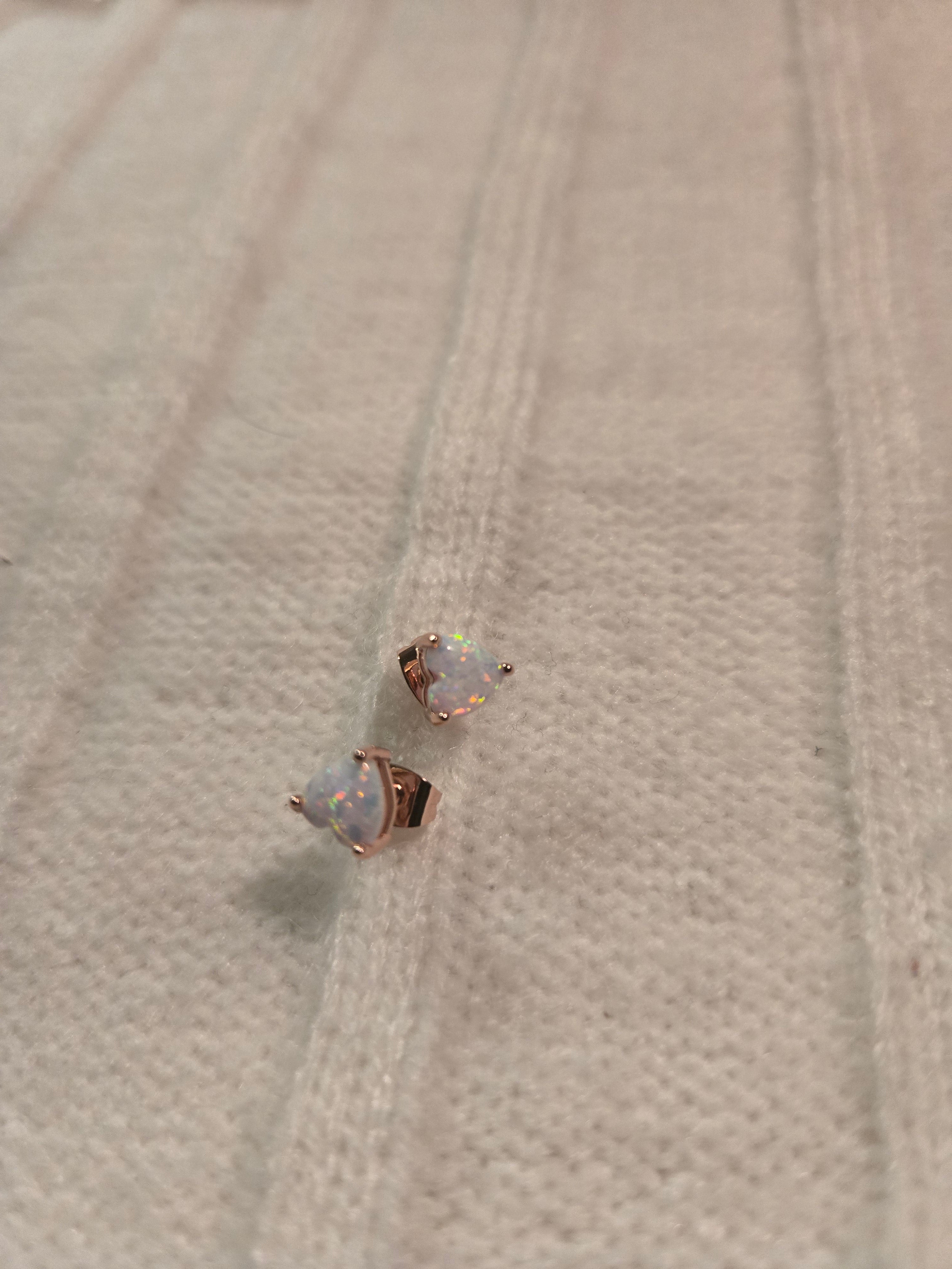Rose gold earring