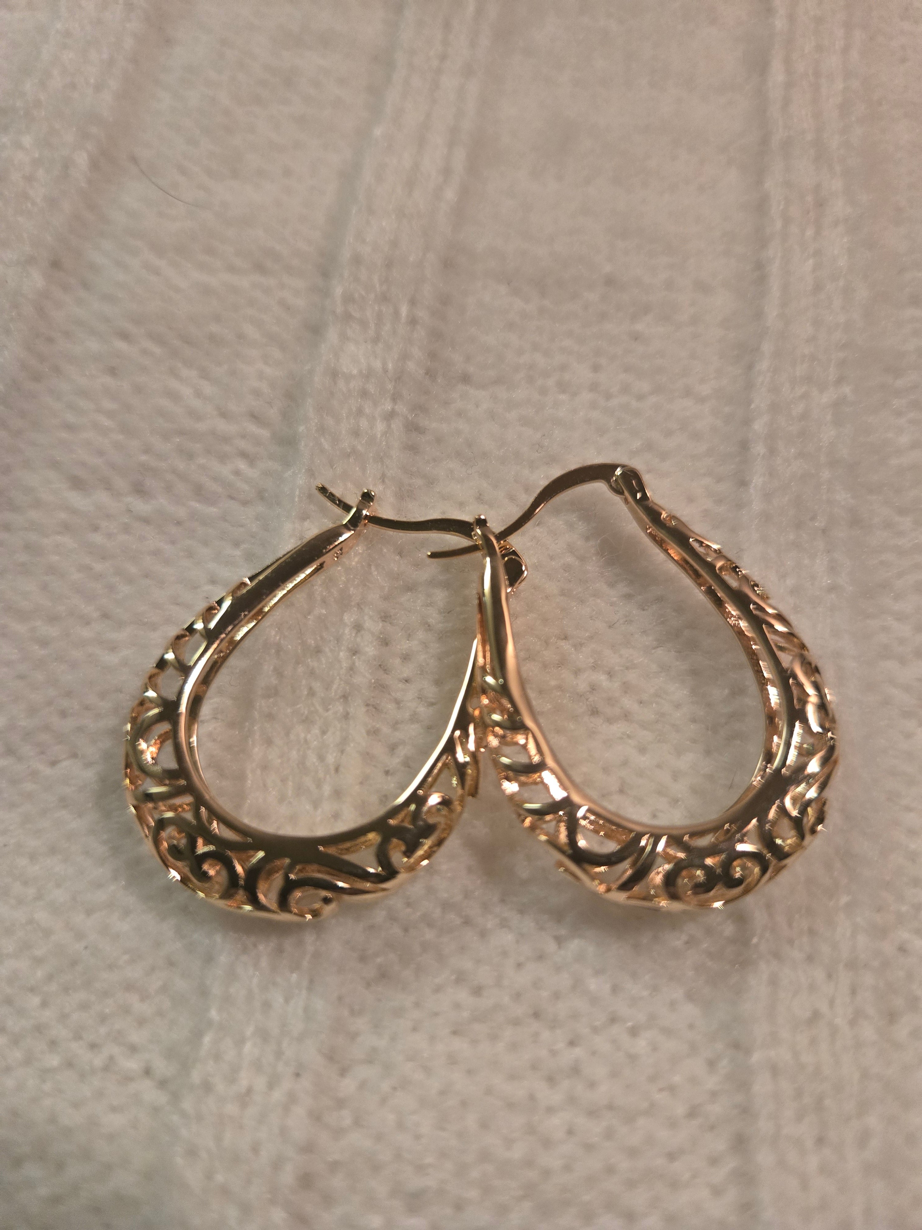 Gold filled earings